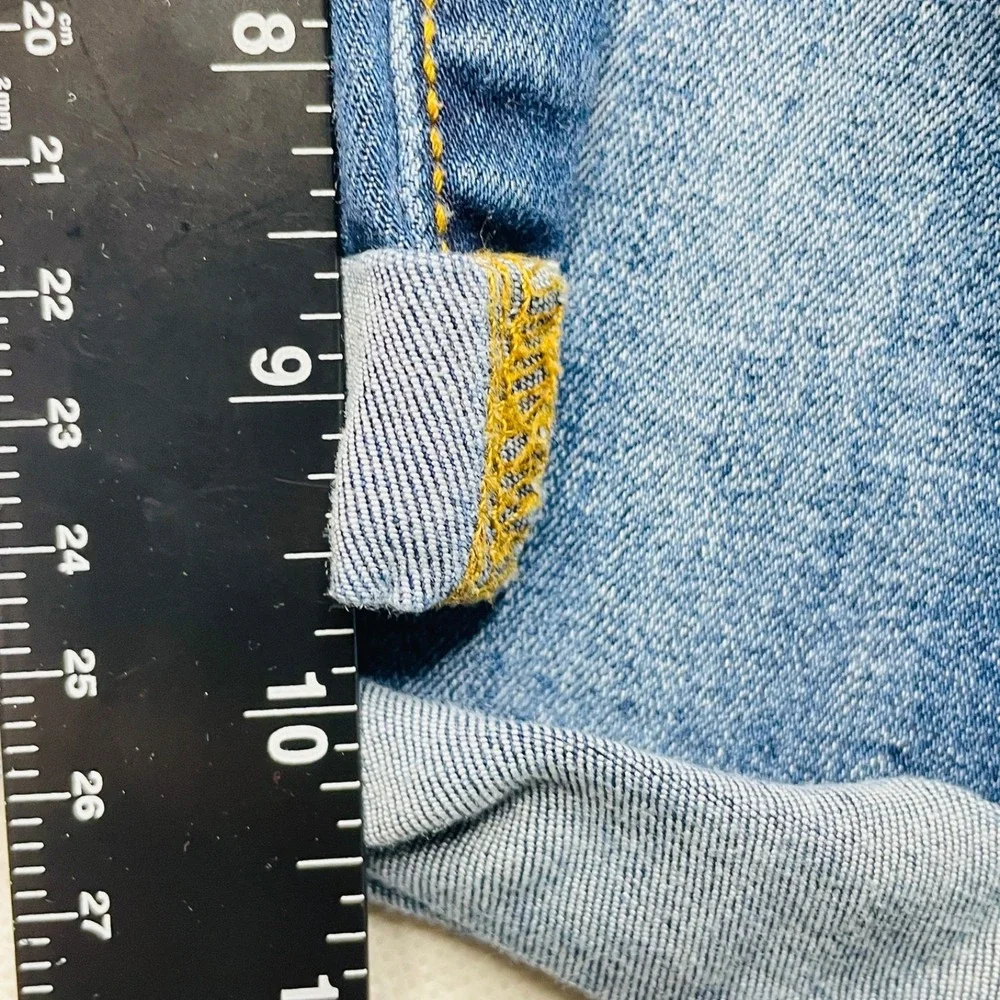 Apt 9 Bermuda Shorts Womens 18 Light Wash Stretch Denim Cuffed Plus Size 18